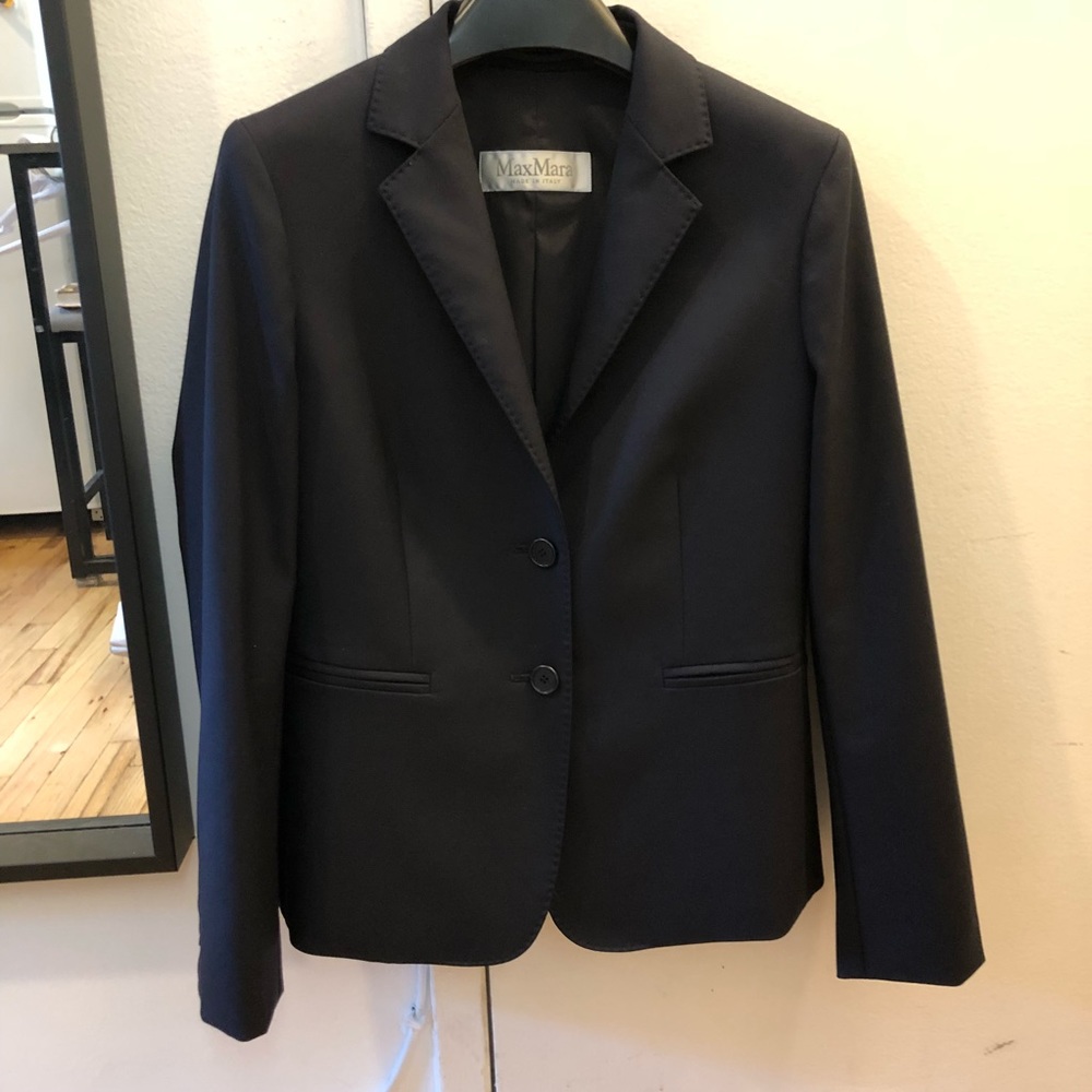 Navy MaxMara Women’s Suit Jacket/ Blazer